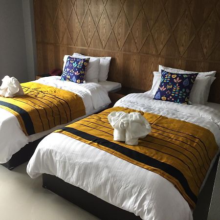 Hobby Hotel Uttaradit Exterior photo