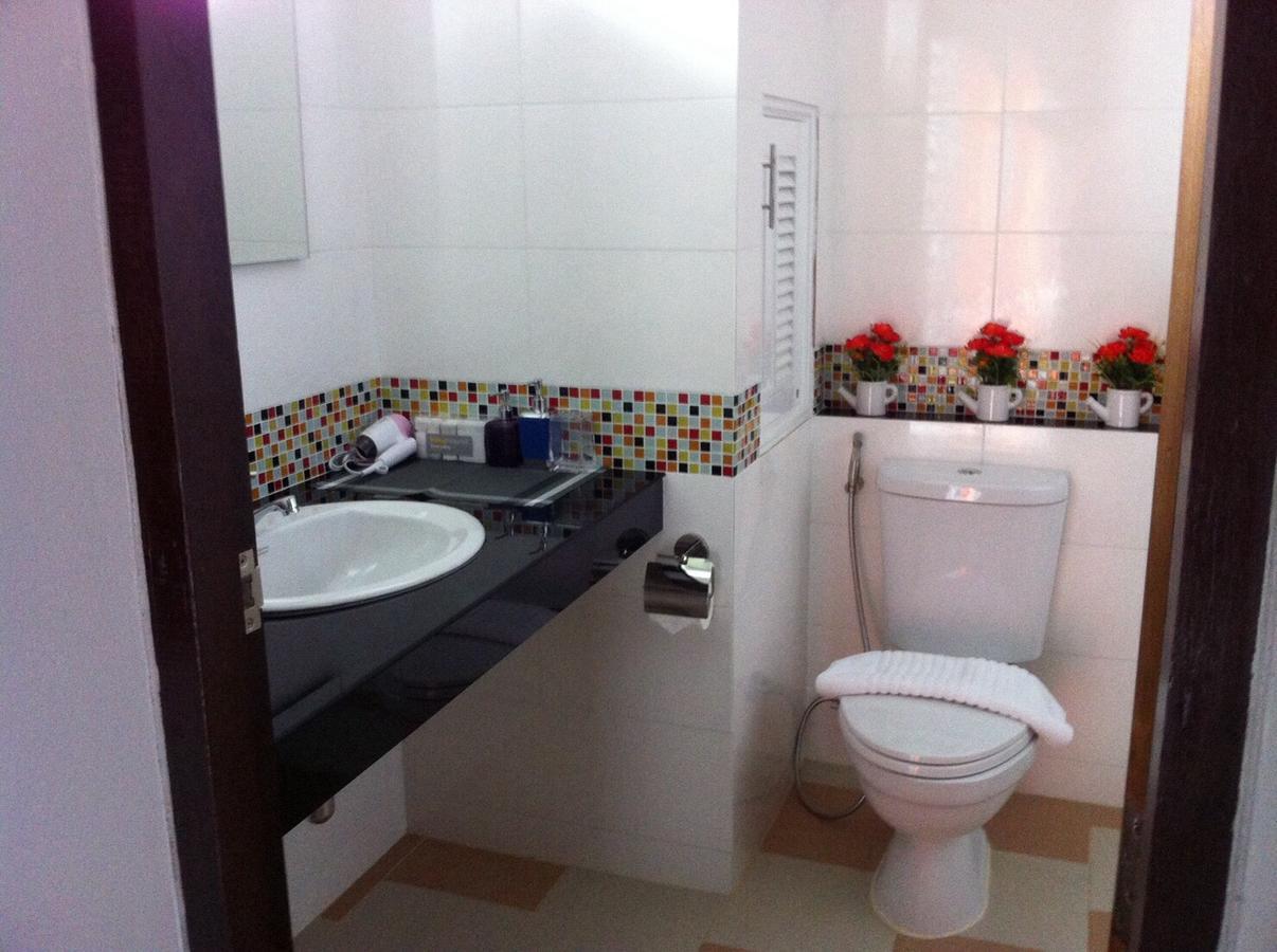 Hobby Hotel Uttaradit Exterior photo