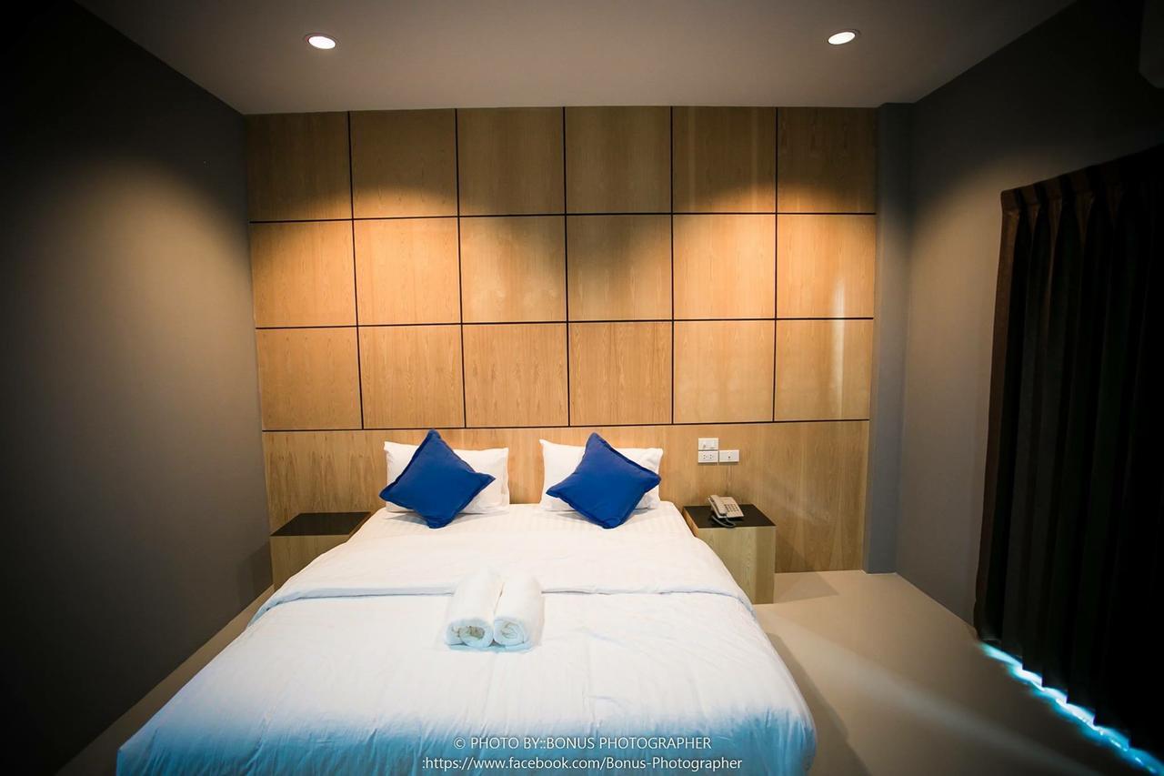 Hobby Hotel Uttaradit Exterior photo